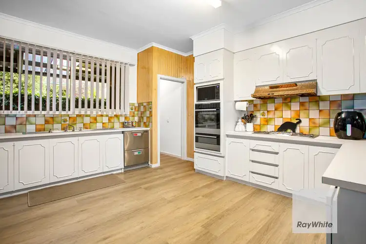 Fifth view of Homely house listing, 2 Lotis Court, Keilor Downs VIC 3038