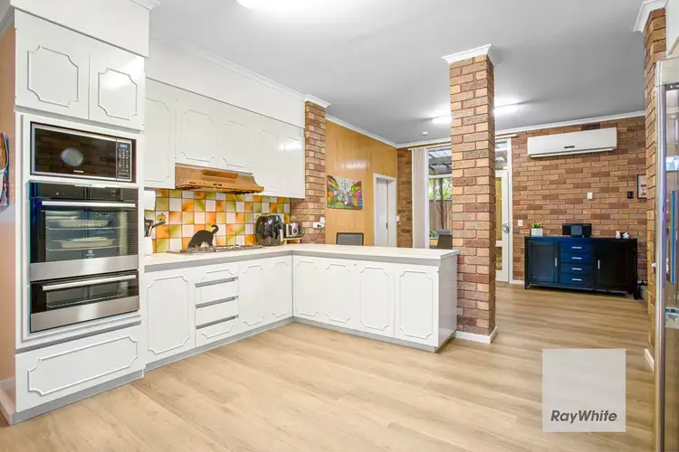 Sixth view of Homely house listing, 2 Lotis Court, Keilor Downs VIC 3038