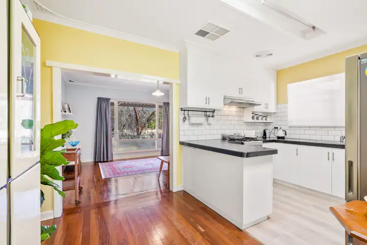 13 Coops Avenue, Thornlie WA 6108