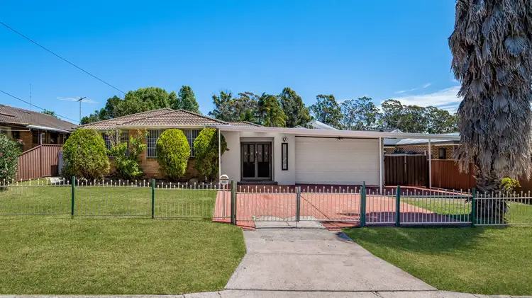 28 Foveaux Avenue, Lurnea NSW 2170