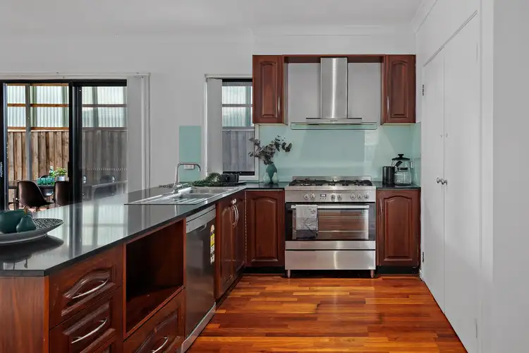 Fourth view of Homely house listing, 33 Doherty Way, Lalor VIC 3075