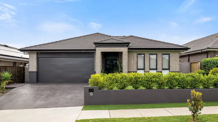 5 Gracedale View, Gledswood Hills NSW 2557