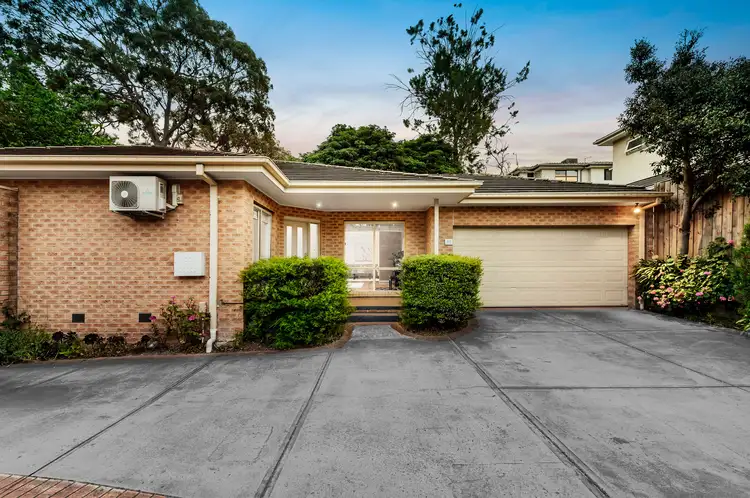 Main view of Homely unit listing, 2/7 Forster Road, Mount Waverley VIC 3149