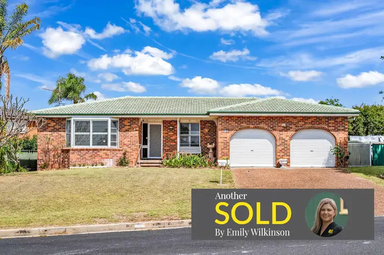 12 Deans Avenue, Singleton NSW 2330