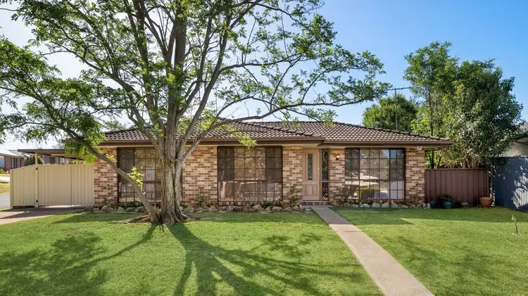 1 Sampson Place, Rosemeadow NSW 2560