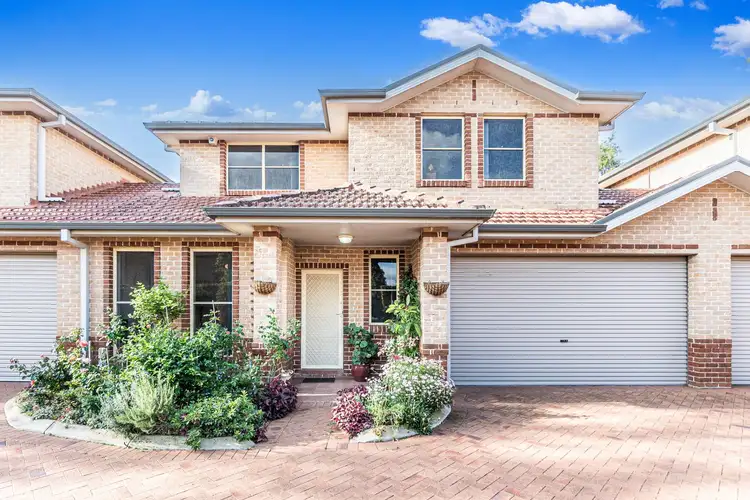 8/2 Pearce Street, Baulkham Hills NSW 2153