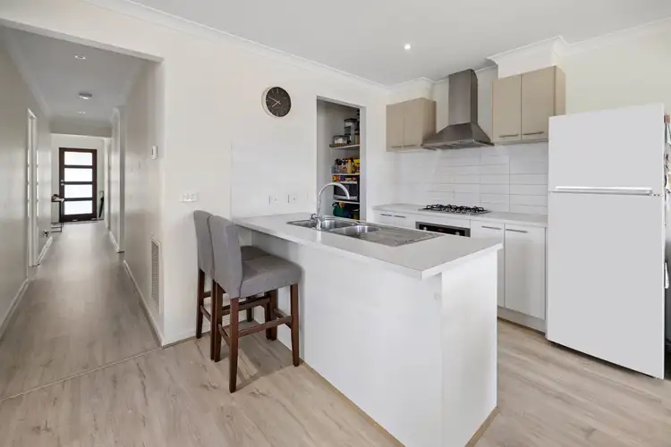 Fifth view of Homely house listing, 2 Powlett Street, Werribee VIC 3030