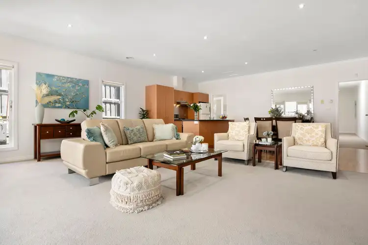 Second view of Homely unit listing, 2/17 Victory Boulevard, Ashburton VIC 3147