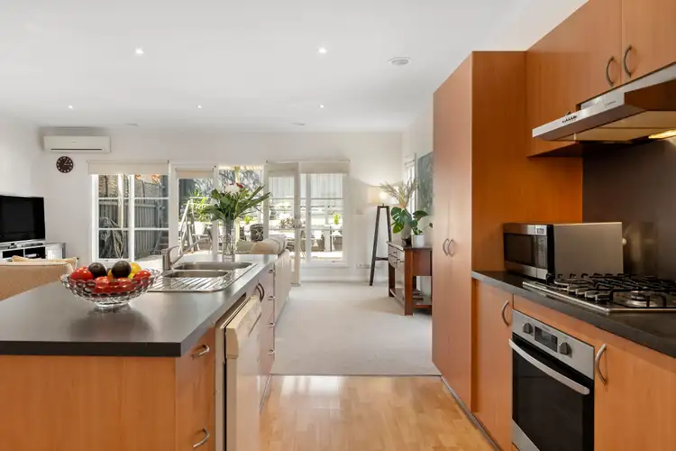 Third view of Homely unit listing, 2/17 Victory Boulevard, Ashburton VIC 3147