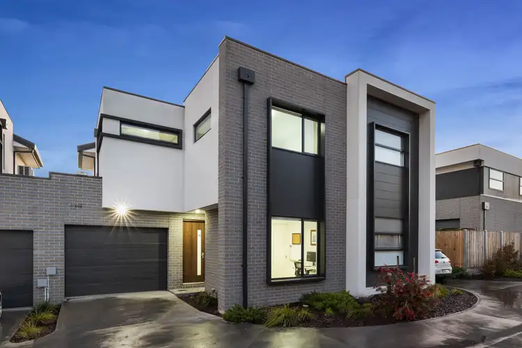 15/9 Palmyra Street, Greenvale VIC 3059