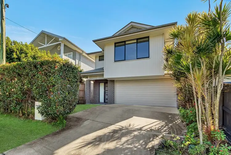 9 Howard Street, Oxley QLD 4075