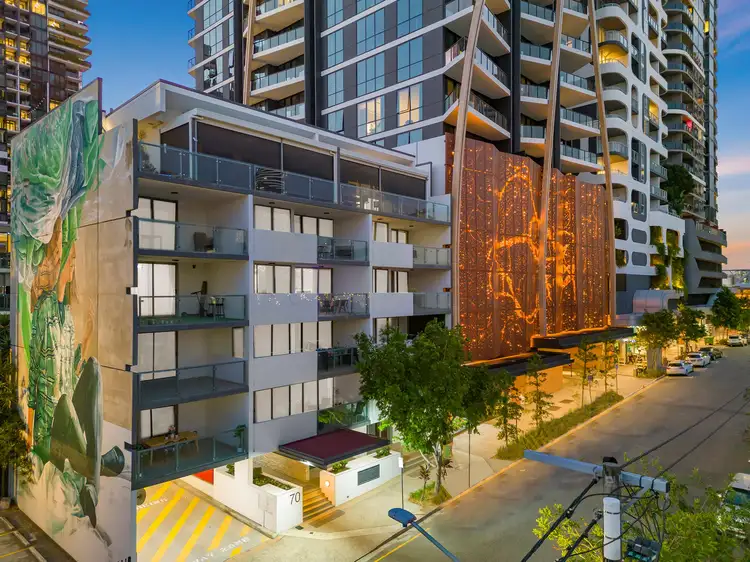 Main view of Homely apartment listing, 4/70 Hope Street, South Brisbane QLD 4101
