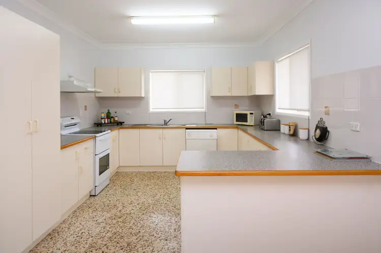 Fifth view of Homely house listing, 10 Lapage Place, Wishart QLD 4122