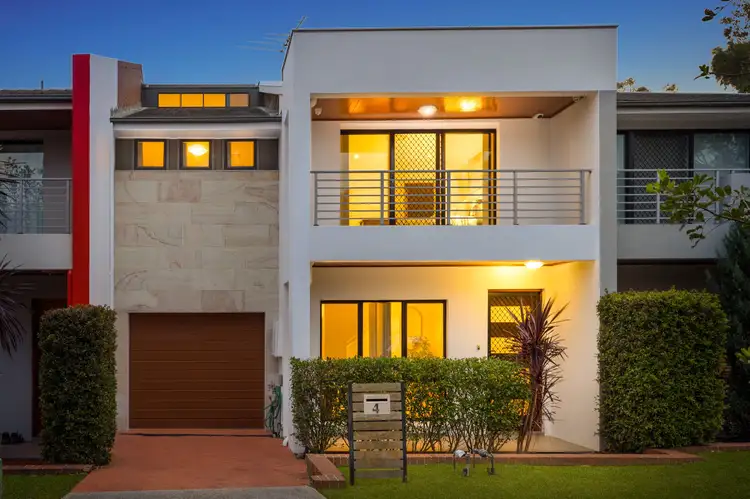 4 Widgeon Road