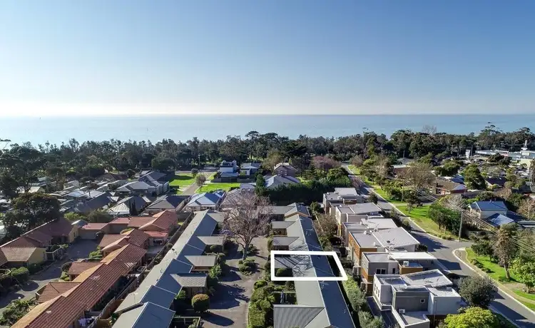 Second view of Homely unit listing, 10/4 Rosemore Road, Rosebud VIC 3939