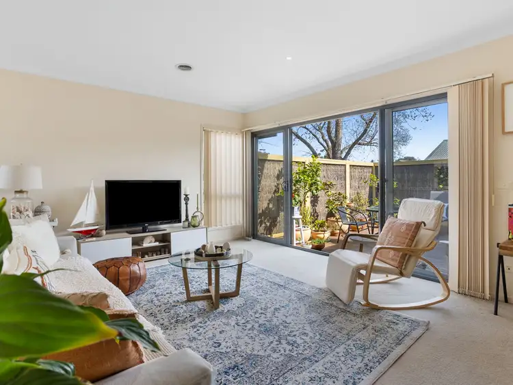 Third view of Homely unit listing, 10/4 Rosemore Road, Rosebud VIC 3939