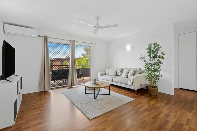 Fourth view of Homely apartment listing, 2/2 Honeysuckle Street, Mansfield QLD 4122