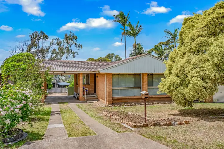 60 Lawson Avenue, Singleton NSW 2330