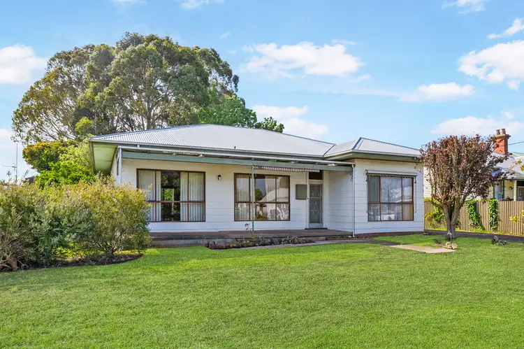 15 Hampden Street, Terang VIC 3264