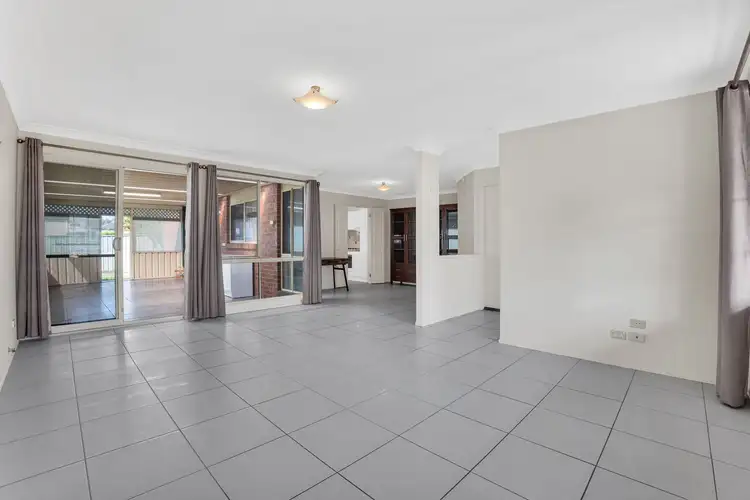 Second view of Homely house listing, 5 Caspian Court, Plumpton NSW 2761