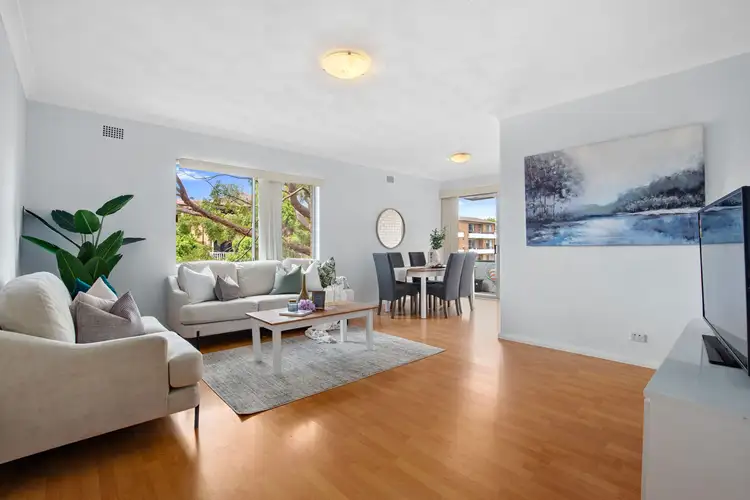 Main view of Homely unit listing, 2/33 ELIZABETH Street, Allawah NSW 2218
