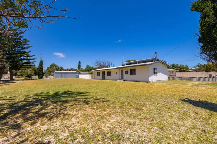 1 Wedge Avenue, Lancelin WA 6044
