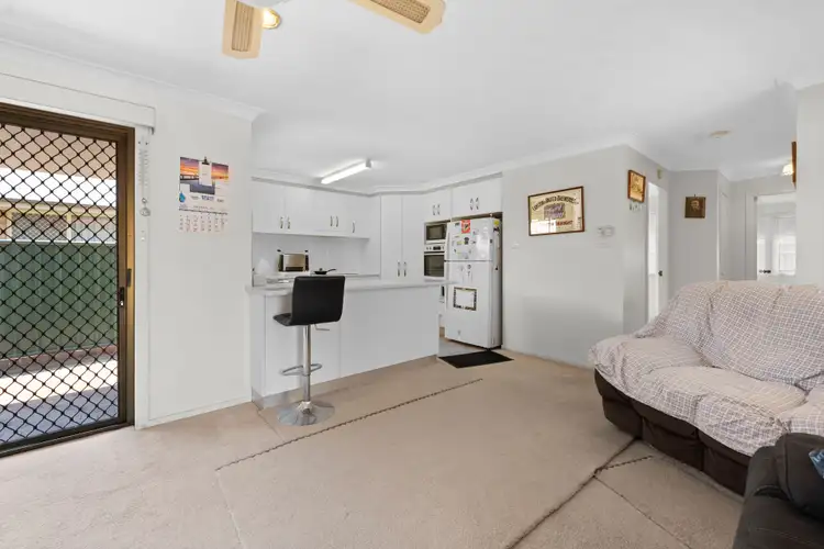 Fourth view of Homely unit listing, 2/5 Schaeffer Close, Grafton NSW 2460