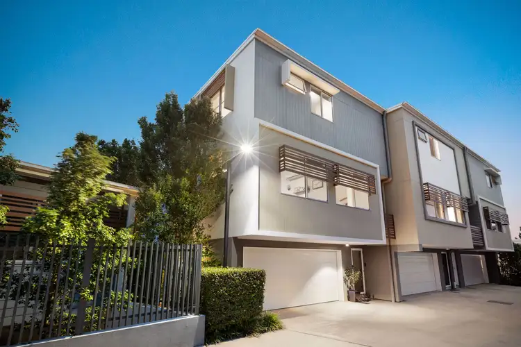 Main view of Homely townhouse listing, 35/3031 The Boulevarde, Carrara QLD 4211