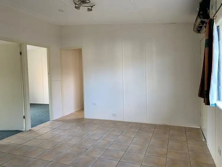 Fifth view of Homely unit listing, 3/262A Lennox Street, Maryborough QLD 4650