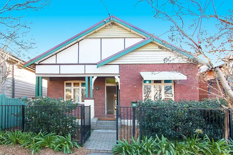 52 Barton Street, Mayfield NSW 2304