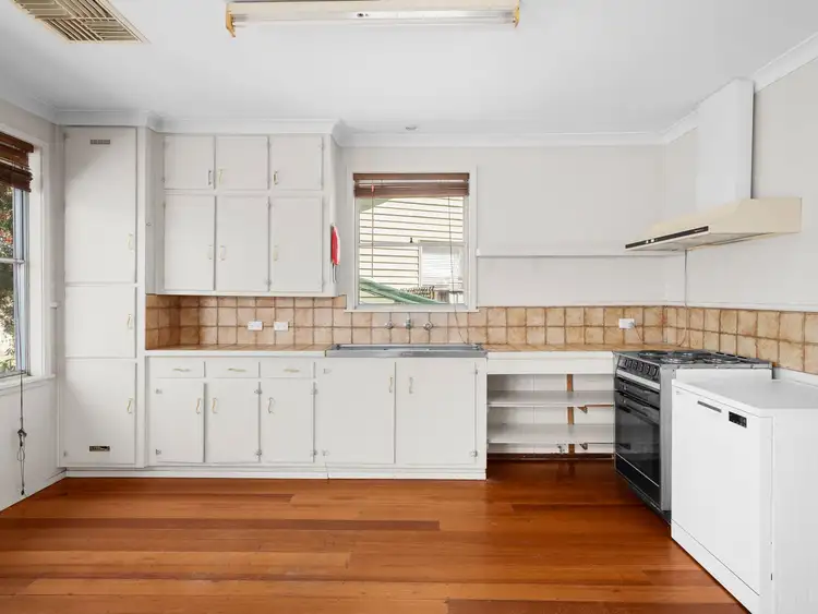 Fifth view of Homely house listing, 10 Harold Street, Benalla VIC 3672