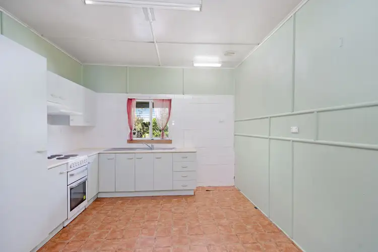 Seventh view of Homely house listing, 4 Hibiscus Avenue, Beerburrum QLD 4517