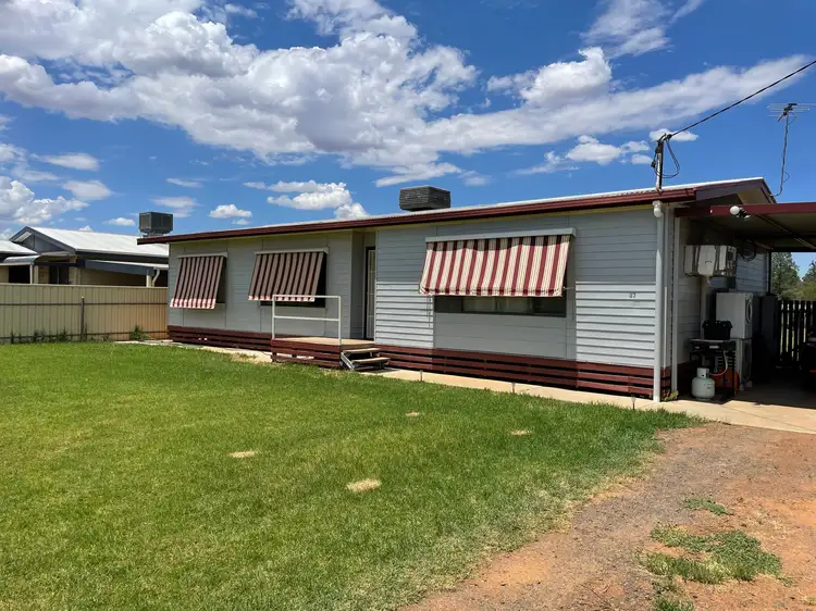 37 Napier Street, Goolgowi NSW 2652