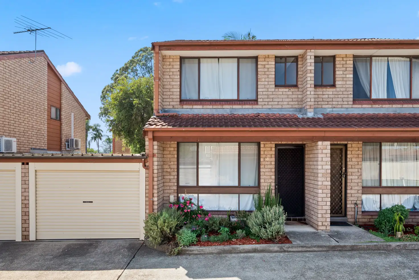 Main view of Homely townhouse listing, 4/3 Amaranthus Place, Macquarie Fields NSW 2564