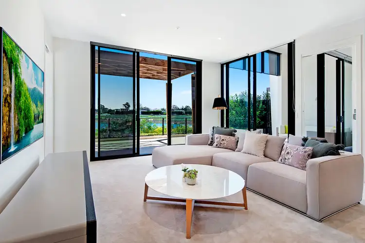 102A/1 The Concourse, Benowa QLD 4217
