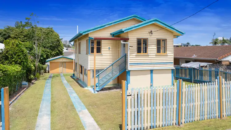 7 Minchinton Street, Caloundra QLD 4551