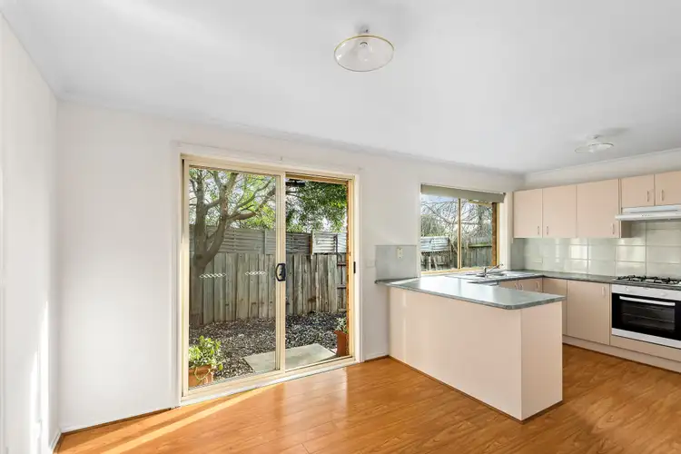 Sixth view of Homely unit listing, 1/3 Glendale Close, Langwarrin VIC 3910
