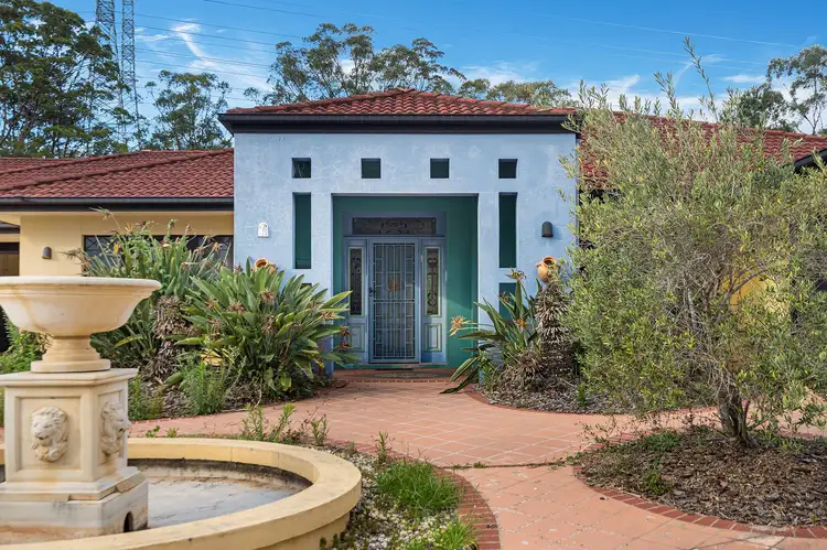 15 Eucalypt Close, Mackenzie QLD 4156
