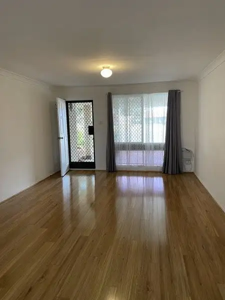 44E Simpson Street, Beresford WA 6530