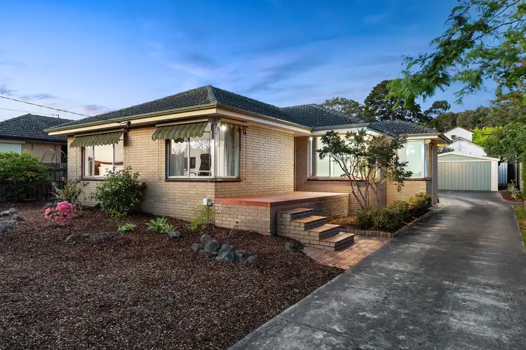 17 Leonard Street, Bayswater VIC 3153