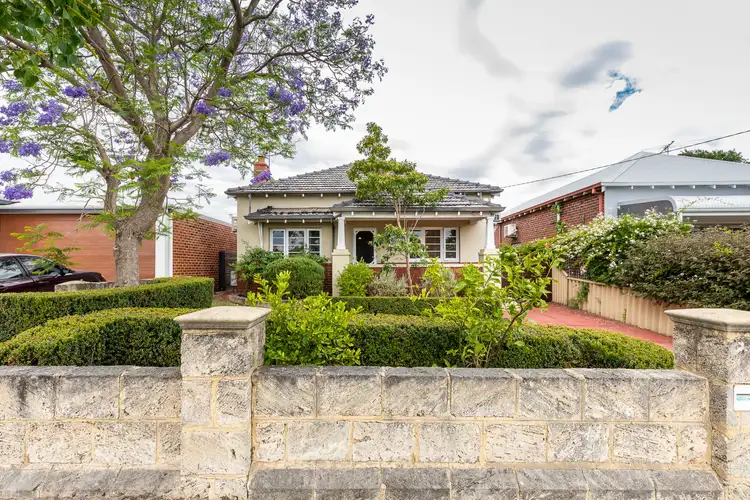 20 Sasse Avenue, Mount Hawthorn WA 6016