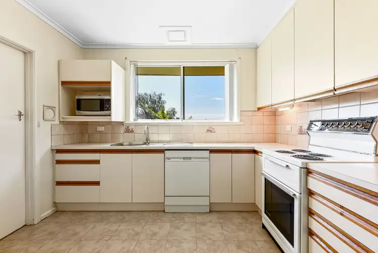 Fifth view of Homely house listing, 6 Lyons Street, Mount Waverley VIC 3149