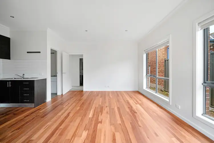 Fifth view of Homely unit listing, 4/130 Purinuan Road, Reservoir VIC 3073