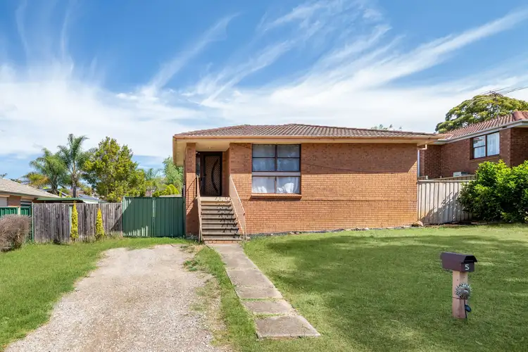5 Gargery Street, Ambarvale NSW 2560