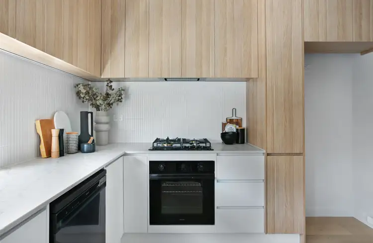 Fourth view of Homely townhouse listing, 2/7 Dumbarton Street, Reservoir VIC 3073
