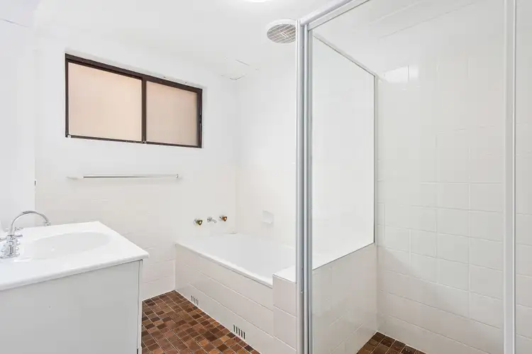 Fifth view of Homely apartment listing, 2/17 Edward Street, Wollongong NSW 2500