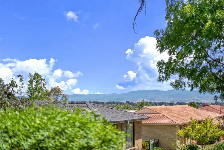 24 Beaney Street, Macgregor ACT 2615
