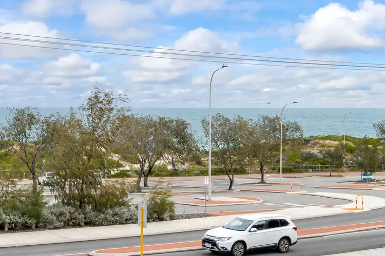 Fifth view of Homely house listing, 24 Oceanside Promenade, Mullaloo WA 6027
