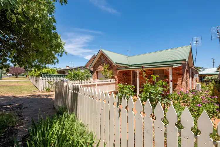 56 Johnson Street, Forbes NSW 2871