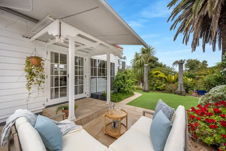 29 Raymond Road, Thirroul NSW 2515